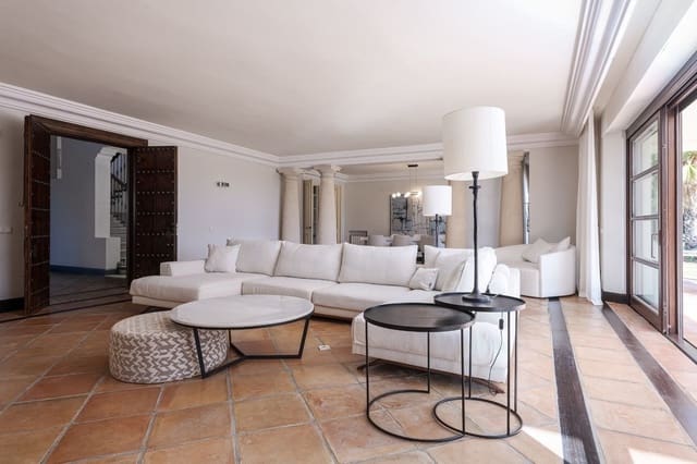 Chalet de 6 habitaciones en Sierra Blanca, Marbella en venta con garaje - 5.300.000 € (Ref: 9550374)