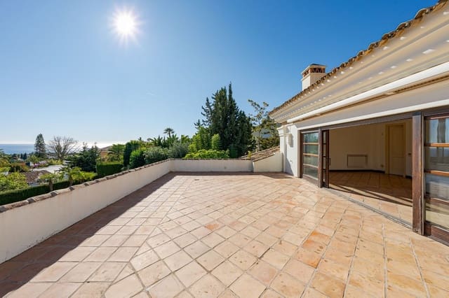 Chalet de 6 habitaciones en Sierra Blanca, Marbella en venta con garaje - 5.300.000 € (Ref: 9550374)