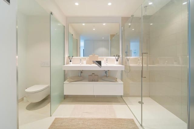 Apartamento de 2 habitaciones en Castillo Sohail, Fuengirola en venta - 745.000 € (Ref: 9550375)