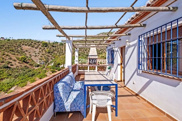 Chalet de 2 habitaciones en Frigiliana en venta - 369.000 € (Ref: 9550381)