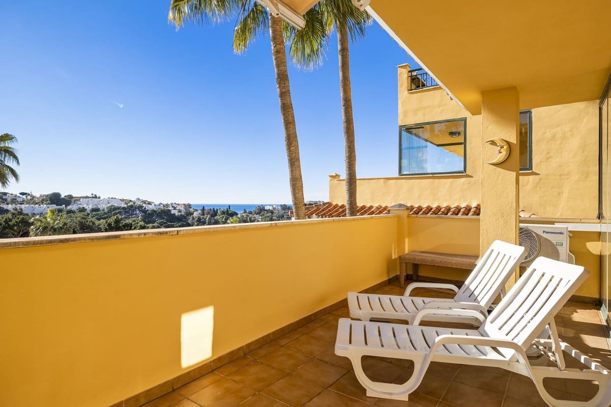 2 soveværelse Lejlighed til salg i Torrequebrada - € 375.000 (Ref: 9550390)