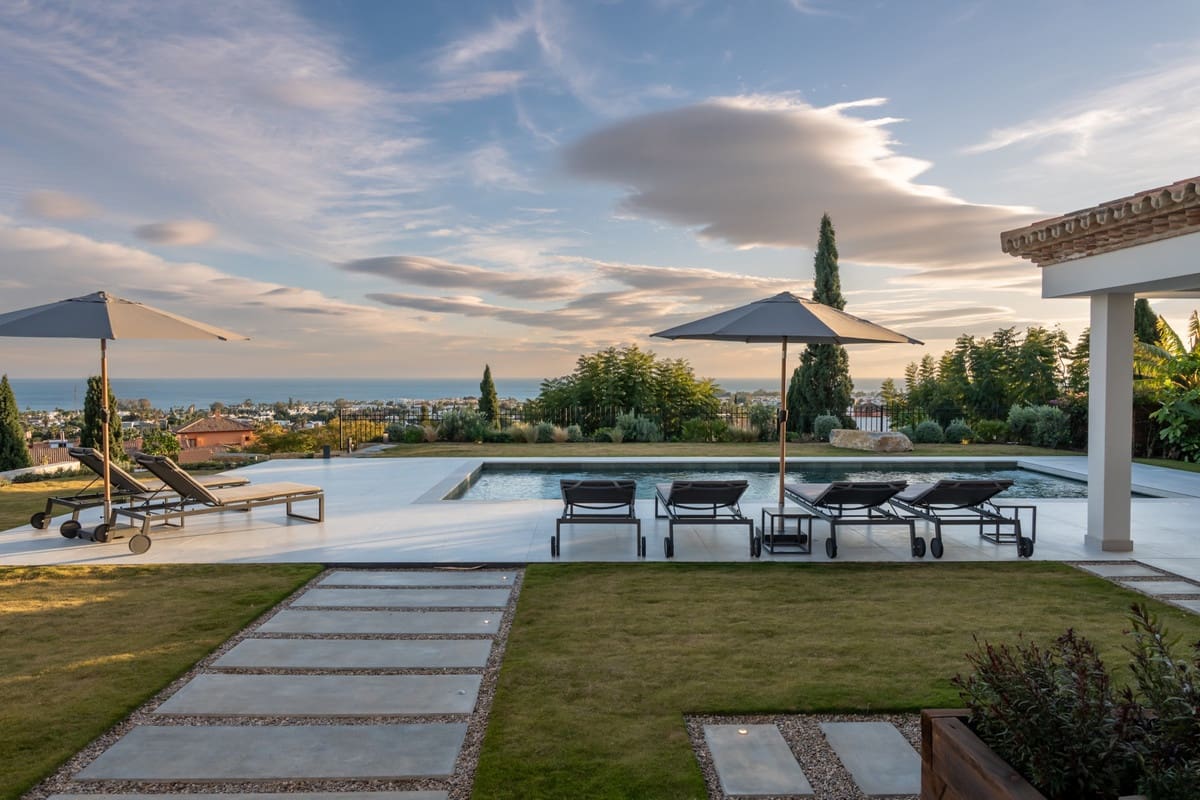 4 makuuhuone Huvila myytävänä paikassa Los Flamingos - 5 995 000 € (Ref: 9550392)