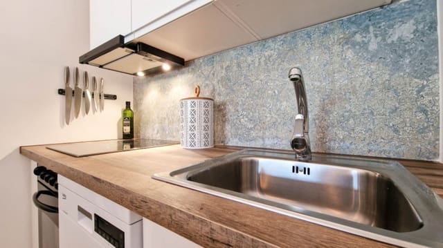 2 chambre Appartement à vendre à La Duquesa / Puerto de la Duquesa, Manilva avec garage - 189 000 € (Ref: 9554321)