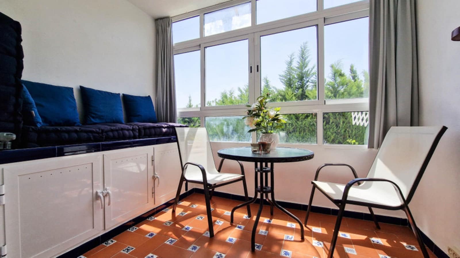 2 sypialnia Apartament na sprzedaż w La Duquesa / Puerto de la Duquesa z garażem - 189 000 € (Ref: 9554321)