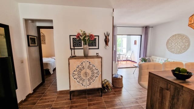 2 chambre Appartement à vendre à La Duquesa / Puerto de la Duquesa, Manilva avec garage - 189 000 € (Ref: 9554321)