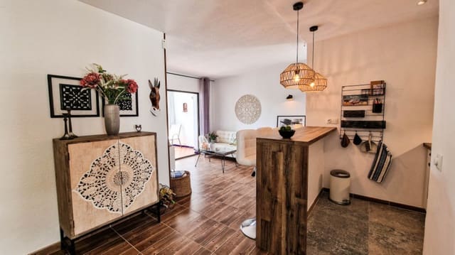 2 chambre Appartement à vendre à La Duquesa / Puerto de la Duquesa, Manilva avec garage - 189 000 € (Ref: 9554321)