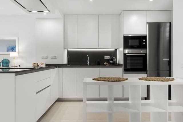 3 Zimmer Apartment zu verkaufen in La Cala de Mijas, Mijas mit Garage - 525.000 € (Ref: 9554328)