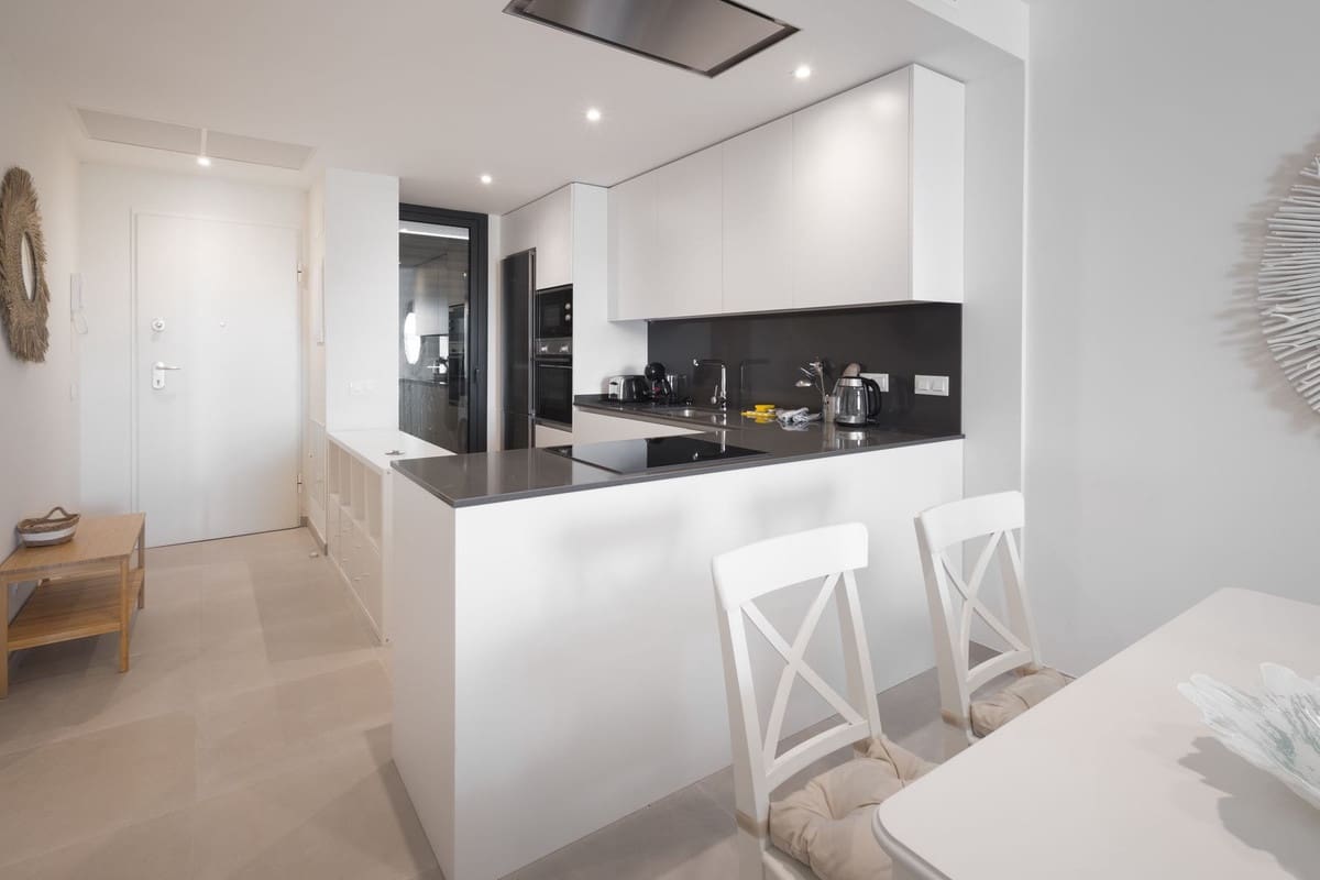 2 bedroom Apartment for sale in La Cala de Mijas with garage - € 387,000 (Ref: 9554329)