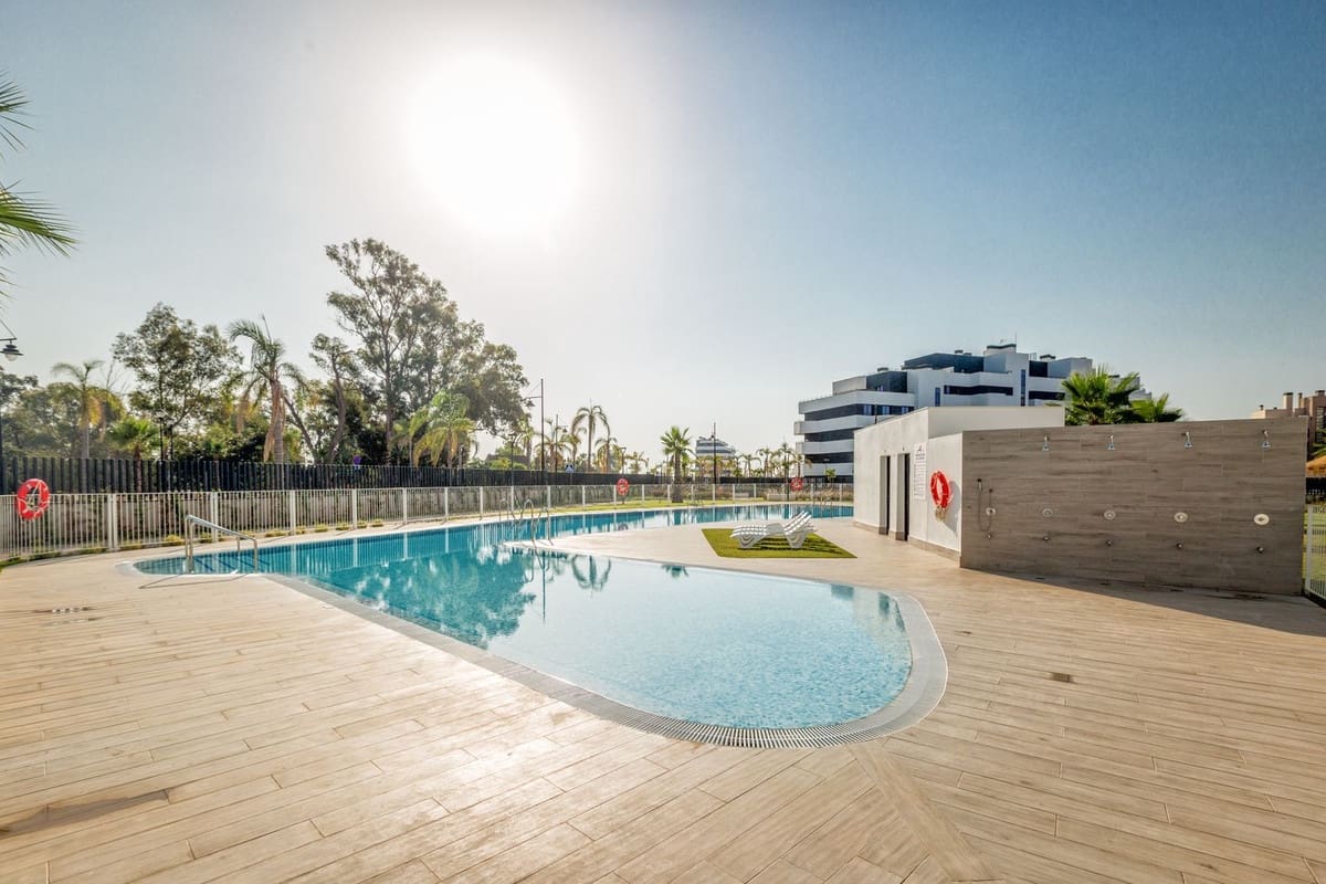 2 sovrum Takvåning till salu i Torremolinos med garage - 980 000 € (Ref: 9554330)