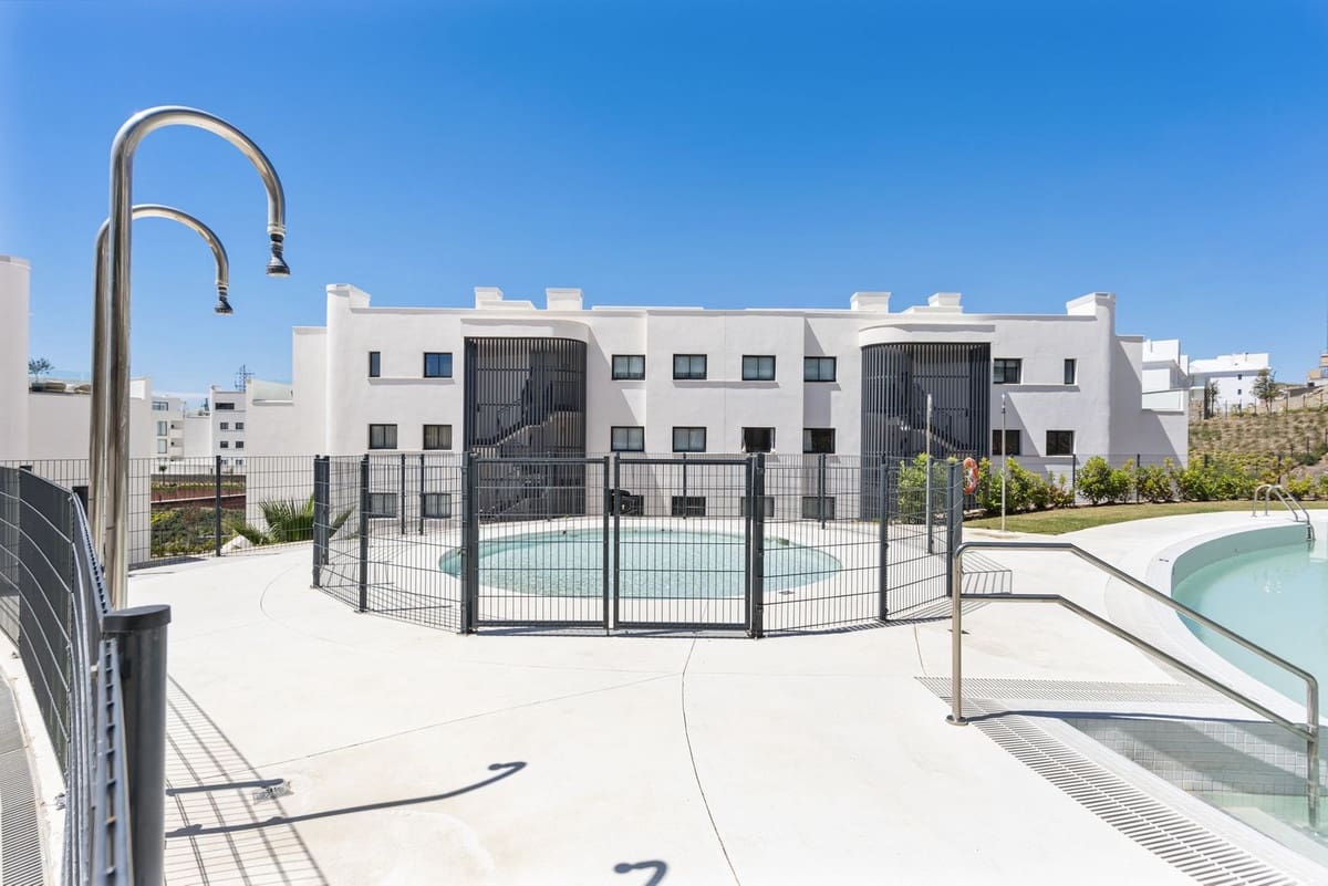 Apartamento de 2 habitaciones en Fuengirola en venta - 599.000 € (Ref: 9554332)