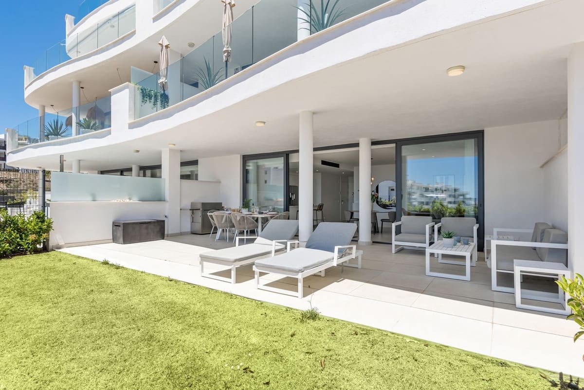 Apartamento de 2 habitaciones en Fuengirola en venta - 599.000 € (Ref: 9554332)