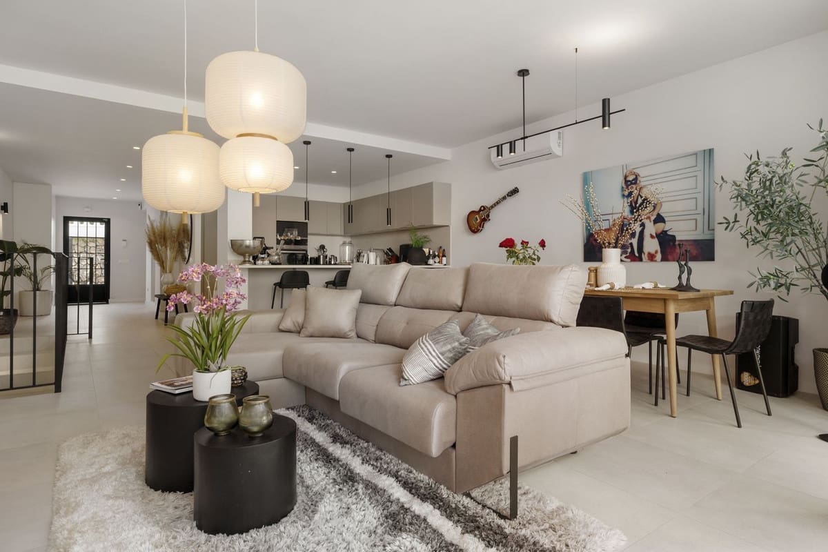 4 slaapkamer Huis te koop in Marbella - € 899.000 (Ref: 9554340)