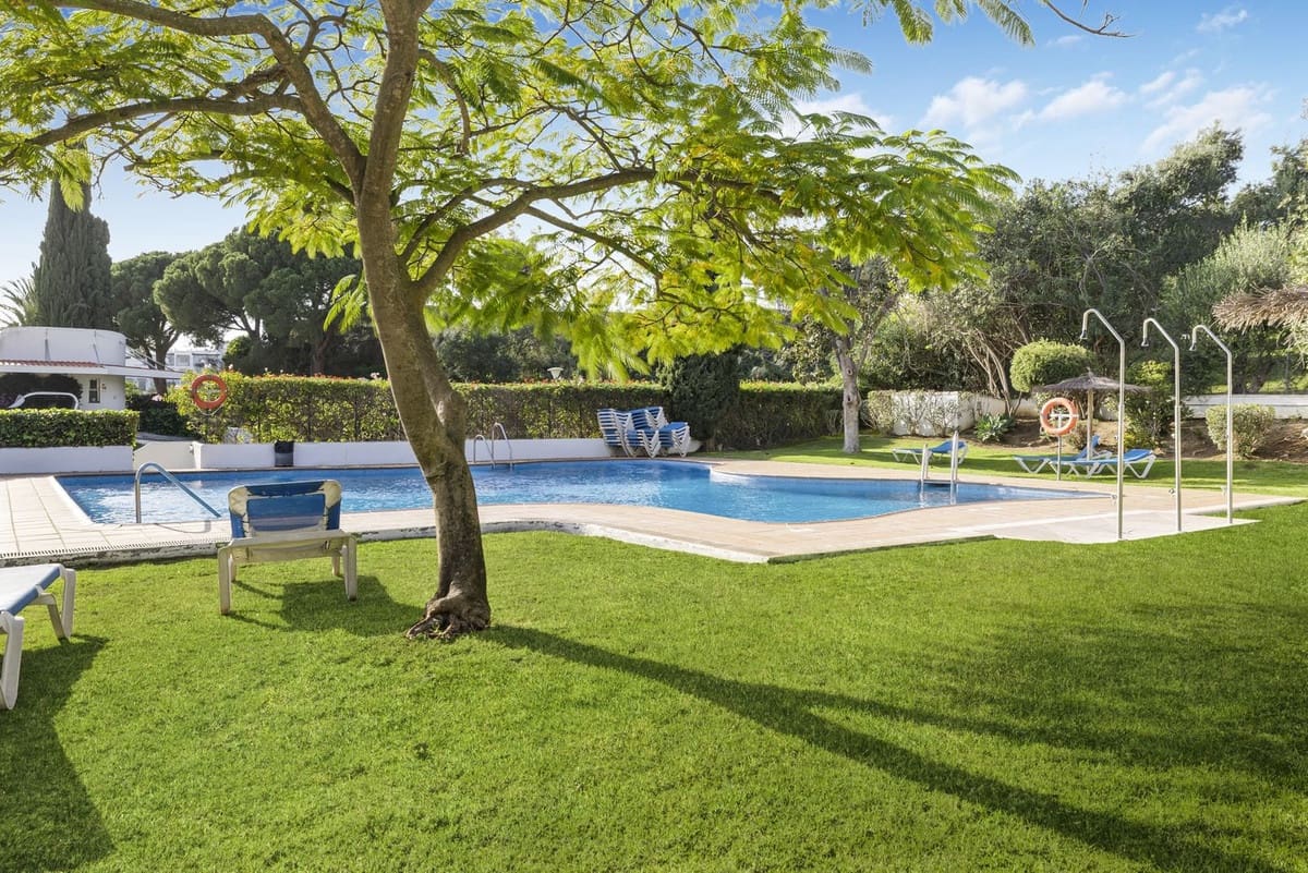 4 slaapkamer Huis te koop in Marbella - € 899.000 (Ref: 9554340)