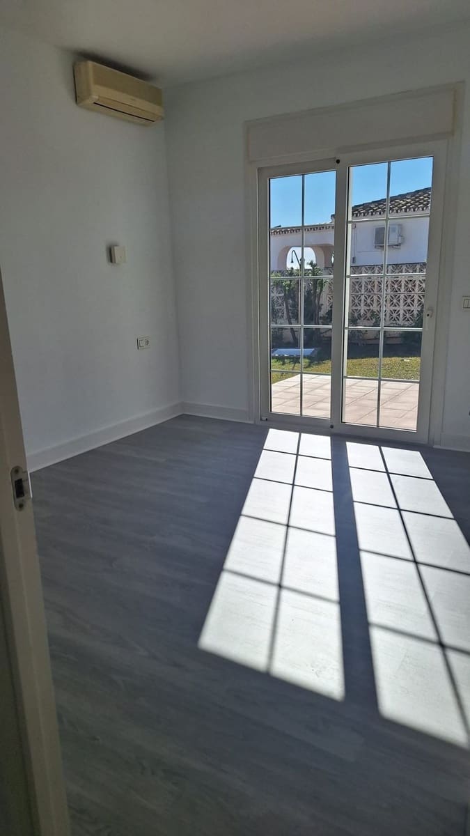 3 bedroom Bungalow for sale in El Chaparral with pool - € 795,000 (Ref: 9554345)