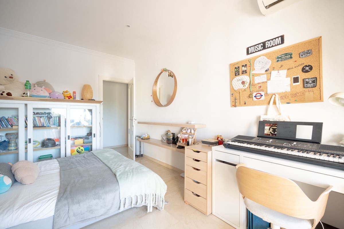 4 soverom Villa til salgs i La Capellania med svømmebasseng - € 1 149 000 (Ref: 9554346)