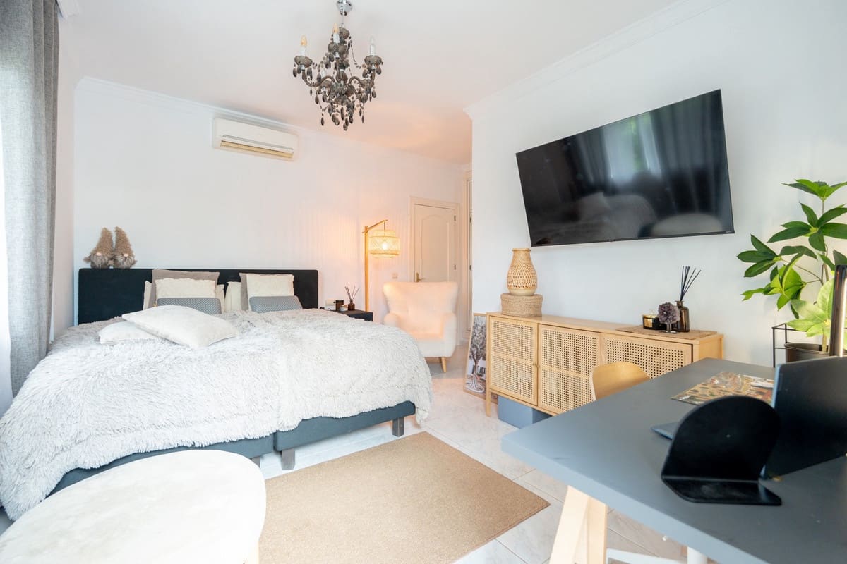 4 soverom Villa til salgs i La Capellania med svømmebasseng - € 1 149 000 (Ref: 9554346)