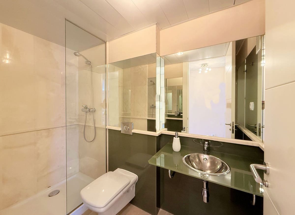 3 Zimmer Apartment zu verkaufen in La Duquesa / Puerto de la Duquesa mit Garage - 398.000 € (Ref: 9554347)