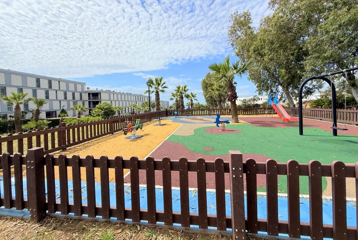 3 Zimmer Apartment zu verkaufen in La Duquesa / Puerto de la Duquesa mit Garage - 398.000 € (Ref: 9554347)