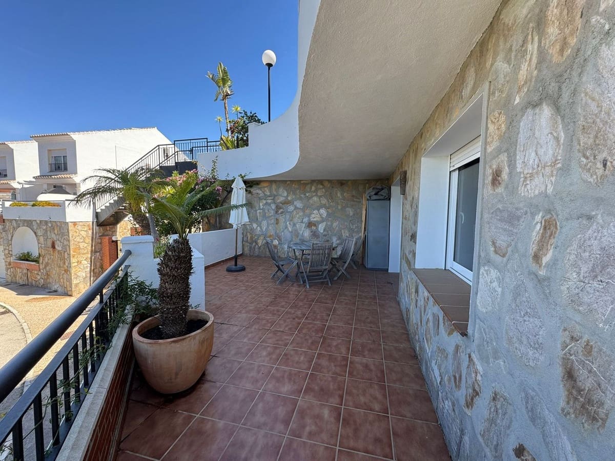 5 quarto Casa em Banda para venda em La Cala de Mijas com garagem - 600 000 € (Ref: 9554351)