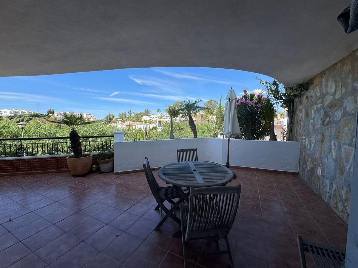 5 quarto Casa em Banda para venda em La Cala de Mijas com garagem - 600 000 € (Ref: 9554351)
