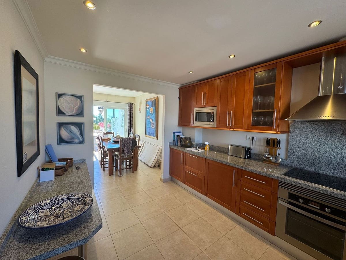 5 quarto Casa em Banda para venda em La Cala de Mijas com garagem - 600 000 € (Ref: 9554351)