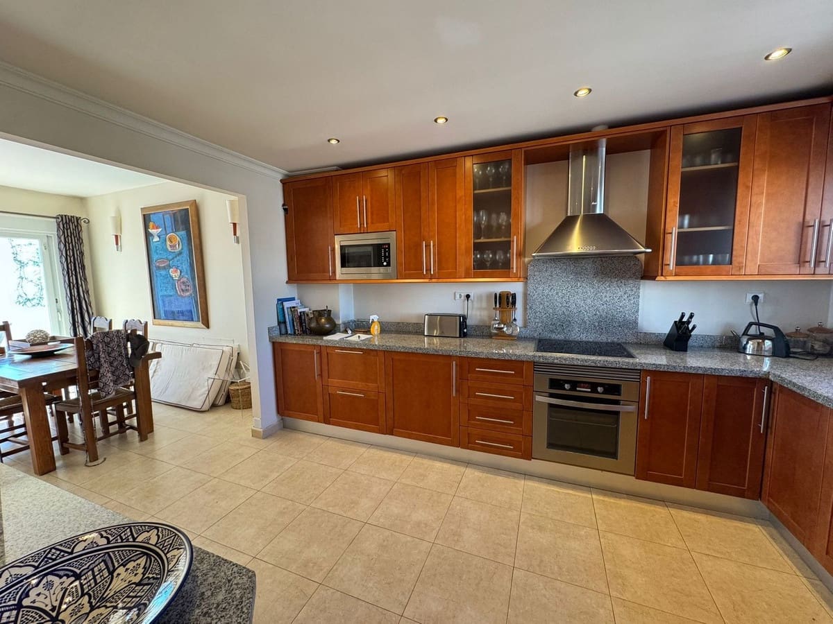 5 quarto Casa em Banda para venda em La Cala de Mijas com garagem - 600 000 € (Ref: 9554351)