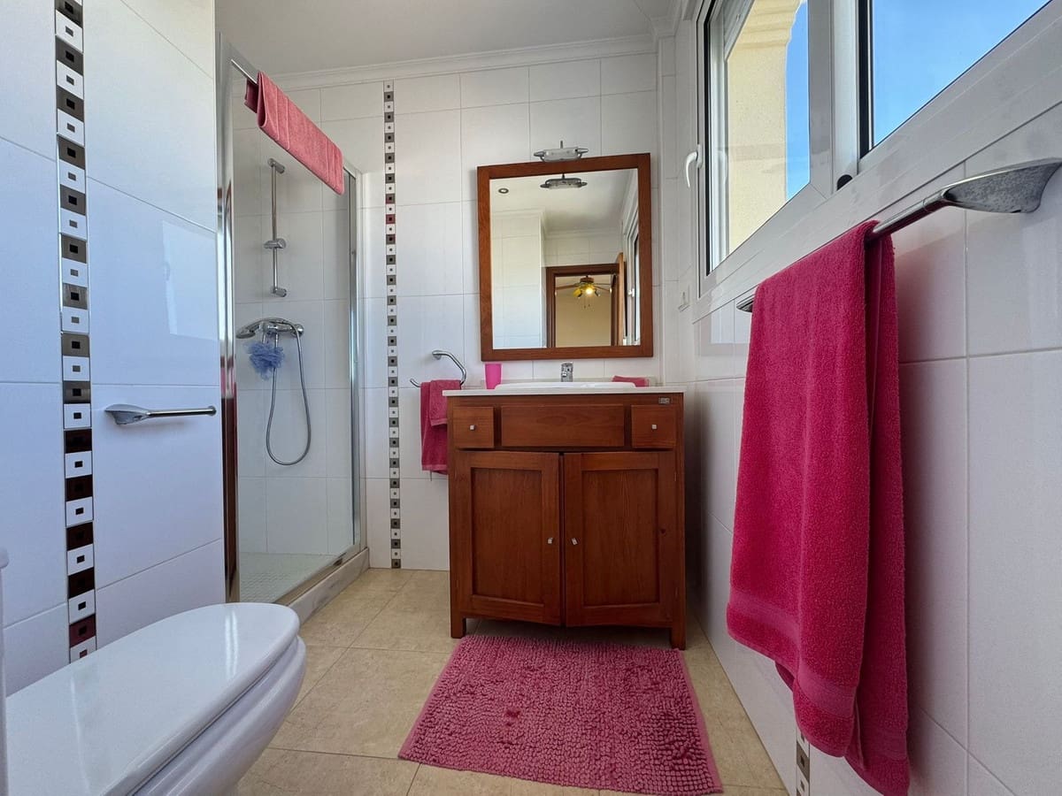 5 quarto Casa em Banda para venda em La Cala de Mijas com garagem - 600 000 € (Ref: 9554351)