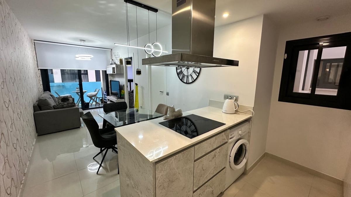 2 soverom Leilighet til salgs i Torrevieja - € 219 900 (Ref: 9554353)