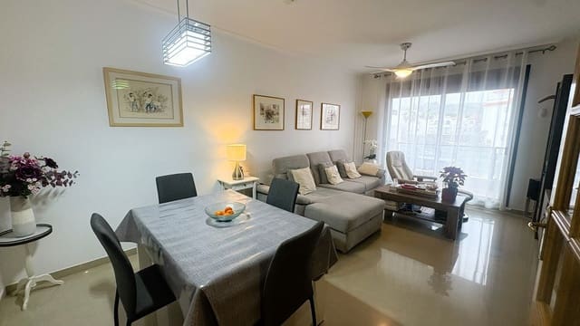 2 makuuhuone Huoneisto myytävänä paikassa San Luis de Sabinillas, Manilva mukana 
autotalli - 275 000 € (Ref: 9554356)