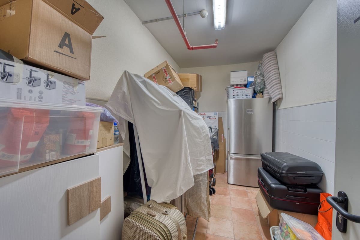 2 slaapkamer Appartement te koop in Nueva Andalucia - € 1.800.000 (Ref: 9554357)