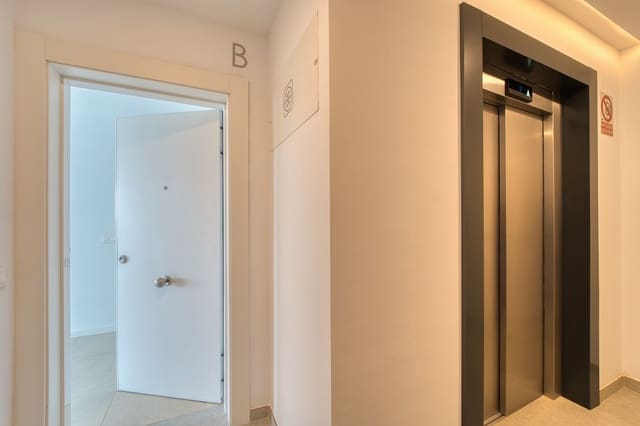 Apartamento de 3 habitaciones en Torremolinos en venta - 1.100.000 € (Ref: 9554359)