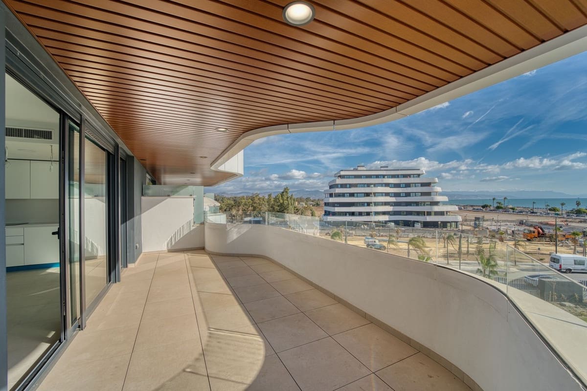 Apartamento de 3 habitaciones en Torremolinos en venta - 1.100.000 € (Ref: 9554359)