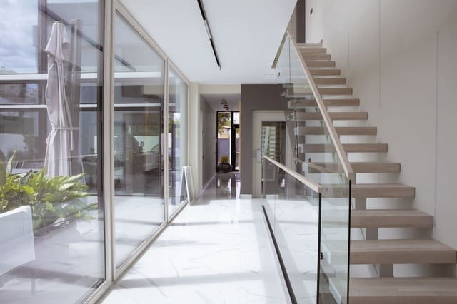 6 soveværelse Villa til salg i Solymar, Benalmádena med swimmingpool - € 1.950.000 (Ref: 9554362)