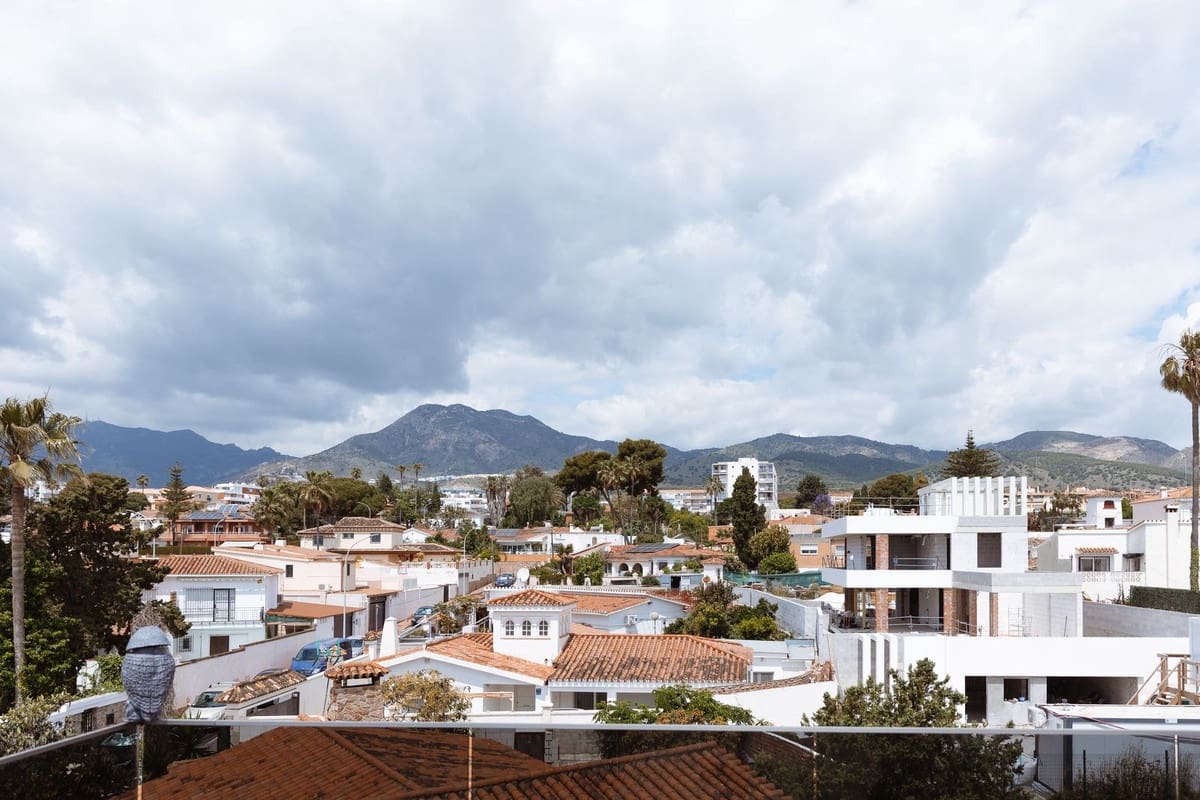 6 soveværelse Villa til salg i Benalmadena med swimmingpool - € 1.950.000 (Ref: 9554362)