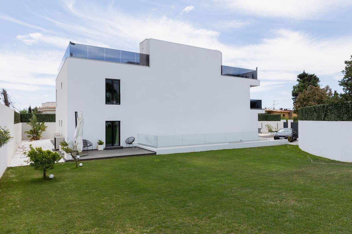 6 soveværelse Villa til salg i Benalmadena med swimmingpool - € 1.950.000 (Ref: 9554362)