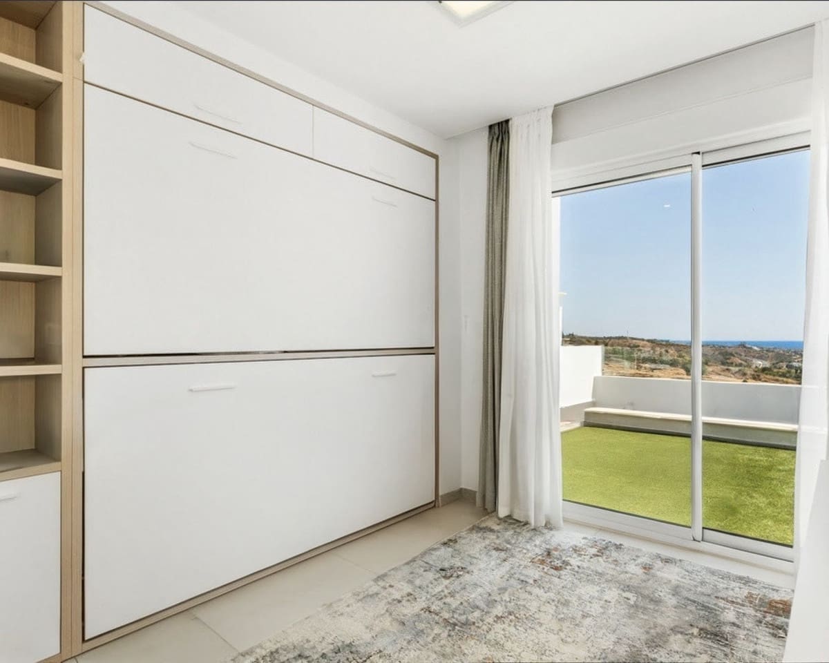 3 makuuhuone Kattohuoneisto myytävänä paikassa Los Monteros - 695 000 € (Ref: 9557443)