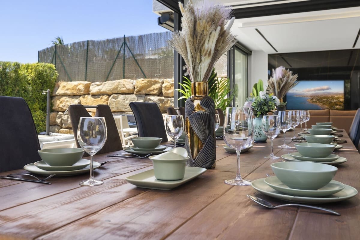 Chalet de 4 habitaciones en Mijas en venta - 1.800.000 € (Ref: 9557446)