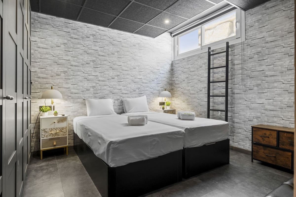 Chalet de 4 habitaciones en Mijas en venta - 1.800.000 € (Ref: 9557446)