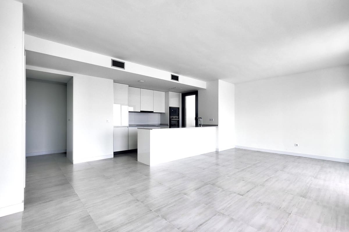 3 quarto Penthouse para venda em Estepona - 700 000 € (Ref: 9557448)