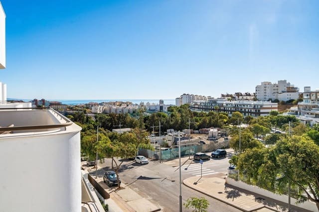 Ático de 3 habitaciones en Parque Central, Estepona en venta - 899.000 € (Ref: 9557449)