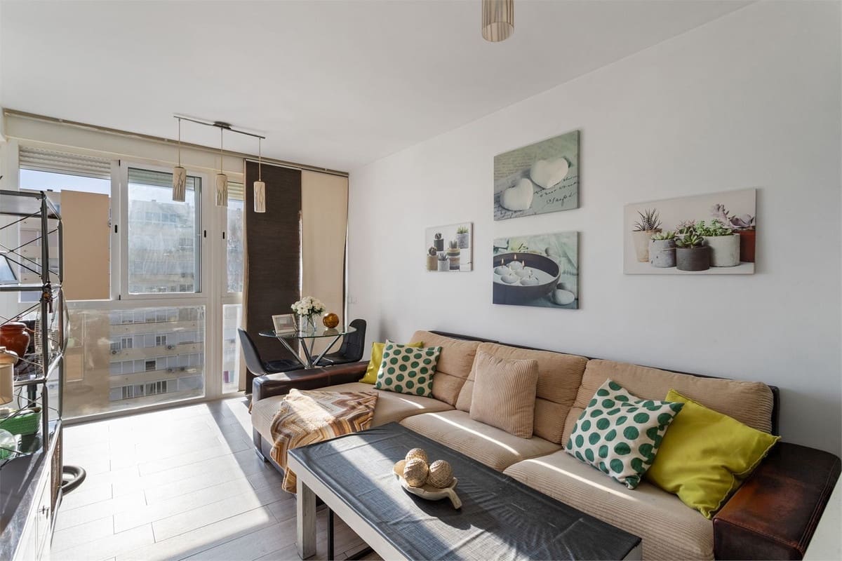 1 soveværelse Lejlighed til salg i Benalmadena med garage - € 244.900 (Ref: 9557453)