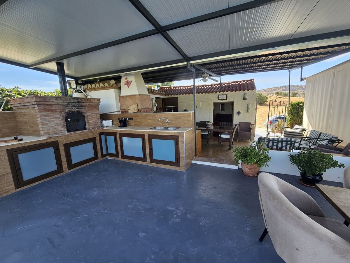 Finca/Casa Rural de 1 habitación en Coín en venta - 299.000 € (Ref: 9564142)