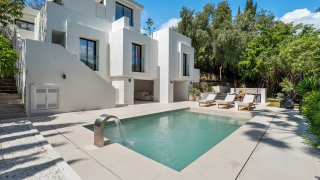 5 soverom Villa til salgs i Puerto Banus, Marbella - € 2 495 000 (Ref: 9564145)