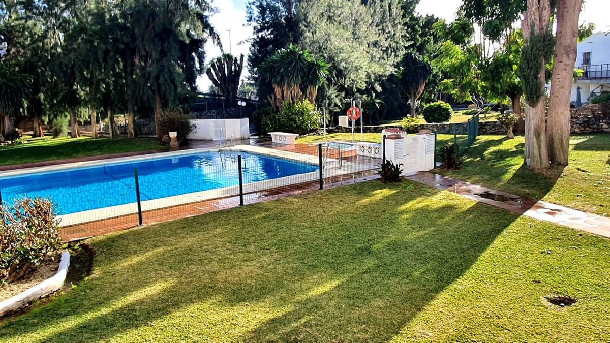2 slaapkamer Appartement te koop in Mijas - € 245.000 (Ref: 9567839)