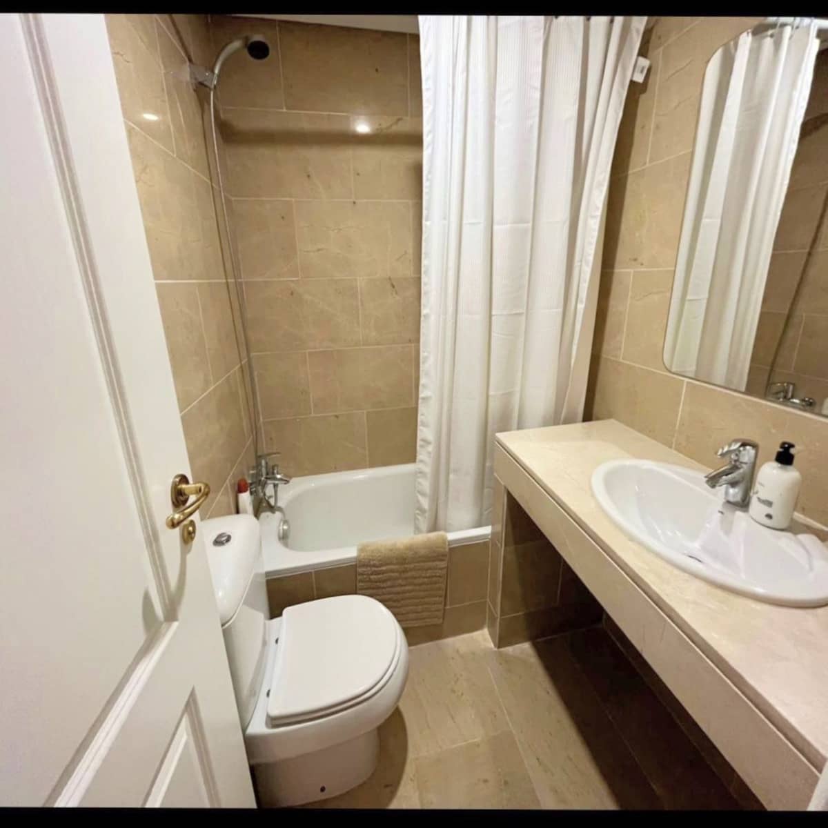 2 chambre Appartement à vendre à La Duquesa / Puerto de la Duquesa avec garage - 319 000 € (Ref: 9570306)