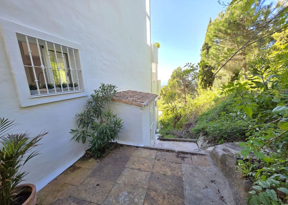 3 bedroom Apartment for sale in La Mairena - € 419,000 (Ref: 9570307)