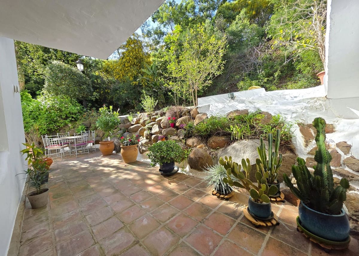 3 bedroom Apartment for sale in La Mairena - € 419,000 (Ref: 9570307)