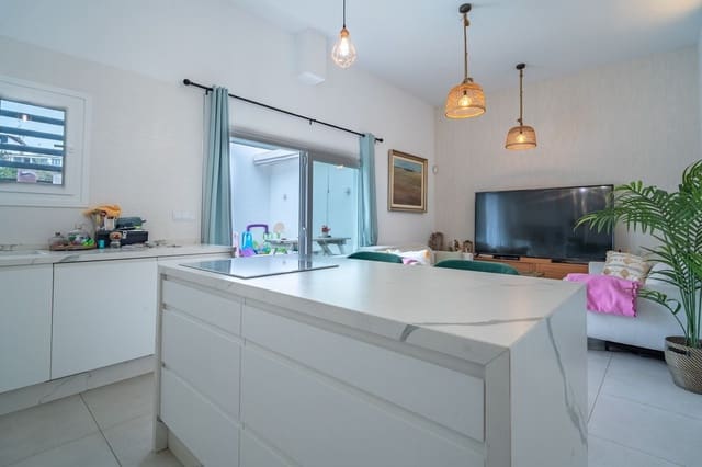 2 soverom Villa til salgs i Echeverria del Palo, Málaga by - € 795 000 (Ref: 9573663)