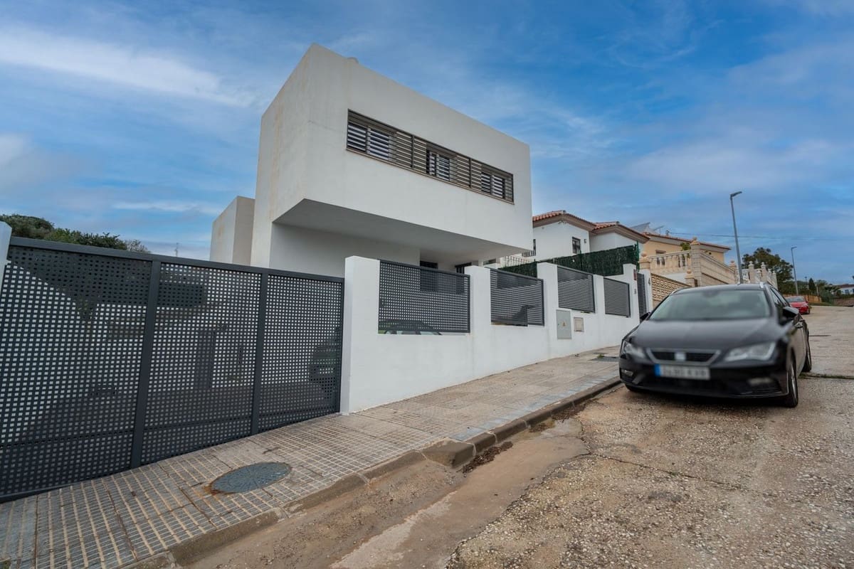 2 soverom Villa til salgs i Malaga by - € 795 000 (Ref: 9573663)