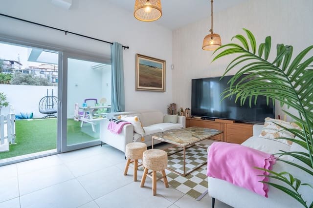 2 soverom Villa til salgs i Echeverria del Palo, Málaga by - € 795 000 (Ref: 9573663)